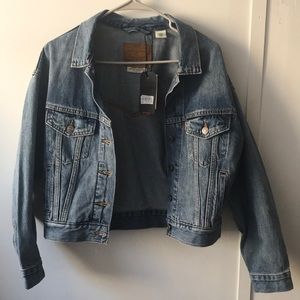 Levi’s Jean Jacket (Never worn)